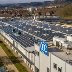 ZF otevírá první továrnu s nulovými emisemi v Klášterci nad Ohří v České republice