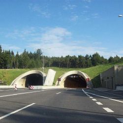 Dálnice D8 uzavřena: Nové trasy přes Krušné hory kvůli rekonstrukci tunelů