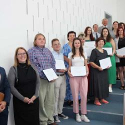 Univerzita J. E. Purkyně slaví první absolventy kurzů školní psychologie