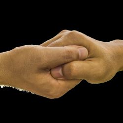 Město pomohlo dvacetiletému Lukášovi a jeho mamince darováním polohovací postele