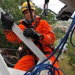 Nácvik záchrany z lanovky na Komáří Vížku