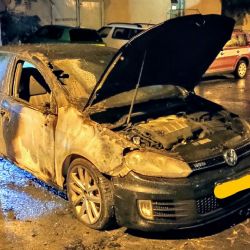 Požár popelnic a zaparkovaných aut v Děčíně