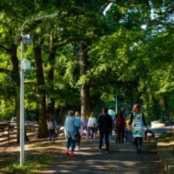 „Pozor, vichřice!“ V zooparku máme nový bezdrátový rozhlas. Už jsme ho i použili.