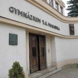 Gymnázium v Litvínově: Výuka v provizorních podmínkách