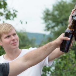 Roudnice zavede zákaz pití alkoholu na veřejnosti