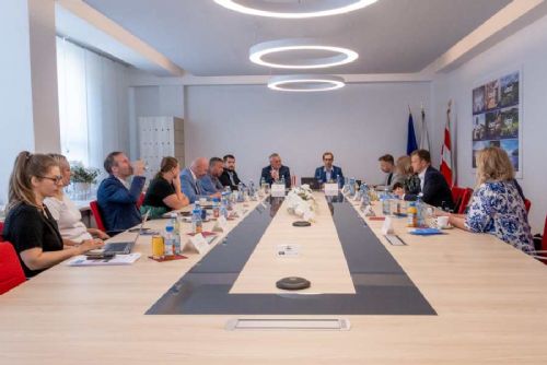 obrázek:Města Ústeckého kraje sjednocují síly pro rozvoj regionu