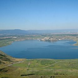 Jezero Most - sportovní ráj s čistou vodou a psími plážemi