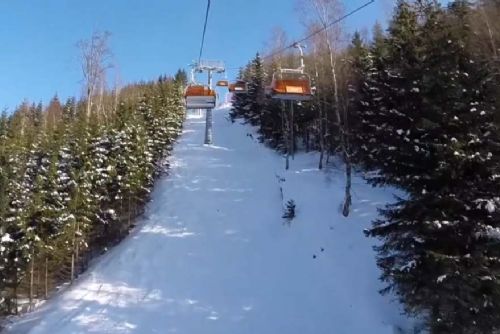 obrázek:Klínovec zahajuje lyžařskou sezónu: Dámská sjezdovka je připravena k provozu