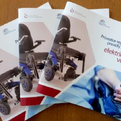Jak si vybrat elektrický vozík? Uživatelům pomůže nový manuál
