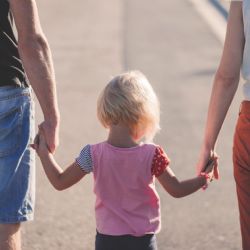 Ministerstvo zdravotnictví poprvé spustilo program Triple P. Rodiče se do něj mohou zapojit bezplatně