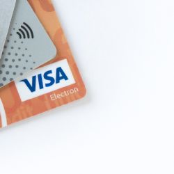 PŘEHLEDNĚ: Co přináší stravenkový paušál