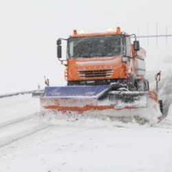Ředitelství silnic a dálnic má připraveno na zimní údržbu 200 sypačů a 648 řidičů