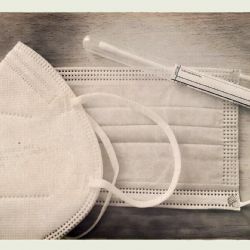 Testování ve firmách bude povinné, ministerstva průmyslu a obchodu a zdravotnictví připravila průvodce „Deset kroků pro samotestování“