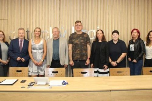 obrázek:Ústecké školství vstupuje do budoucnosti s AI kabinety