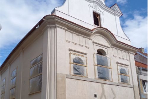 obrázek:Obnovena synagoga v Budyni nad Ohří za 24 milionů