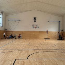 Roudnické gymnázium modernizovalo tělocvičnu