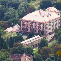 Zámek Milešov na prodej. Kraj hledá nového majitele!